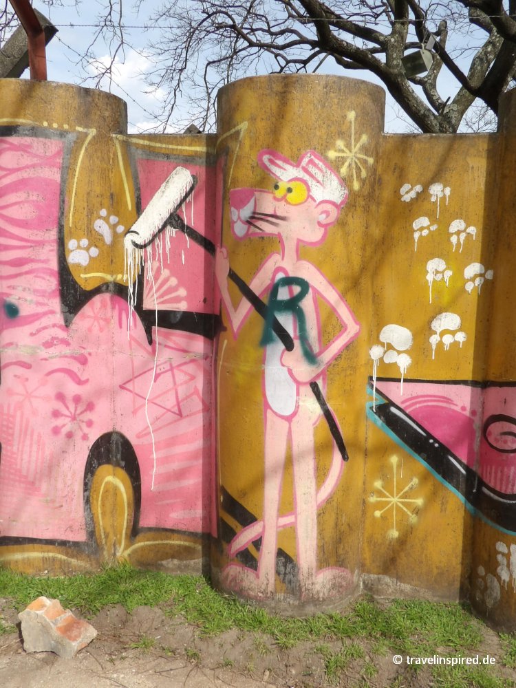 Der rosarote Panther, Colonia del Sacramento Sehenswürdigkeiten, Streetart in Uruguay