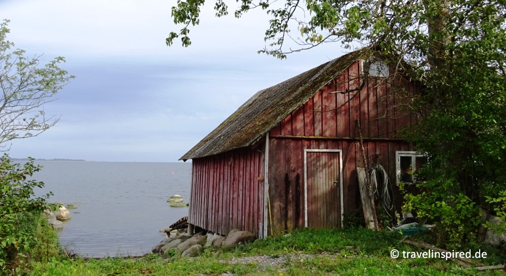 Idyllisches Bootshaus auf der Pärispea Halbinsel, Estland 