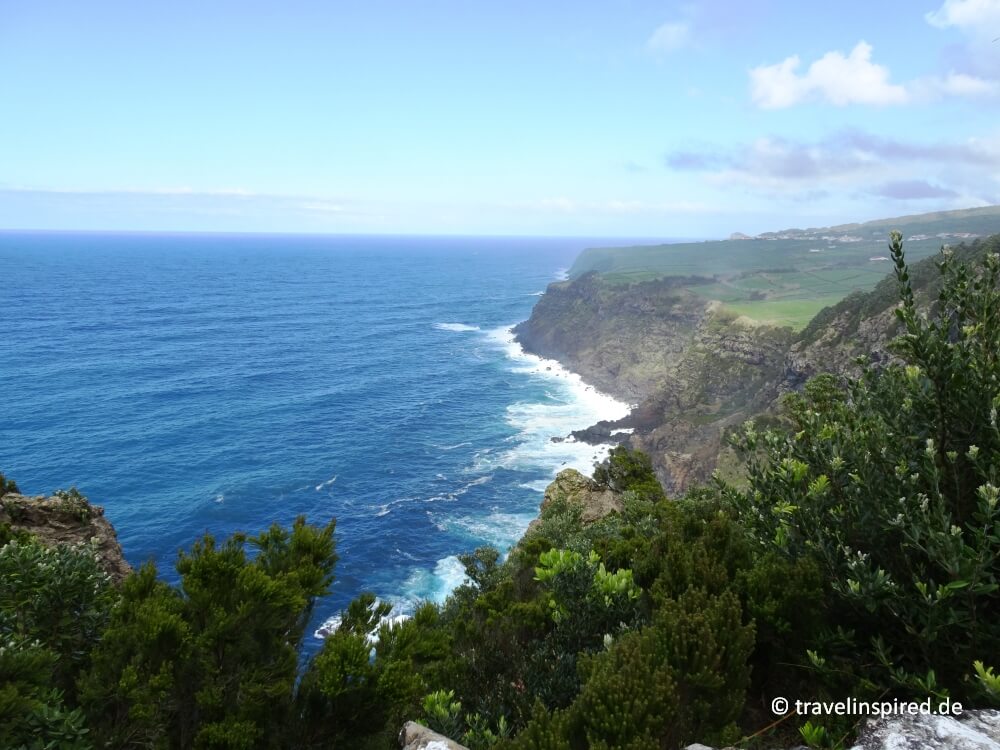 Aussicht vom alten Walfängerausguck an der Ponta do Raminho, Terceira Roadtrip Tipps und Sehenswürdigkeiten
