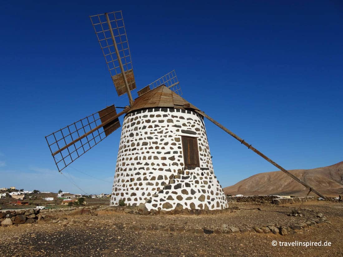 Typisch Fuerteventura: Windmühlen, Reisebericht mit Tipps zu der Kanarischen Insel 